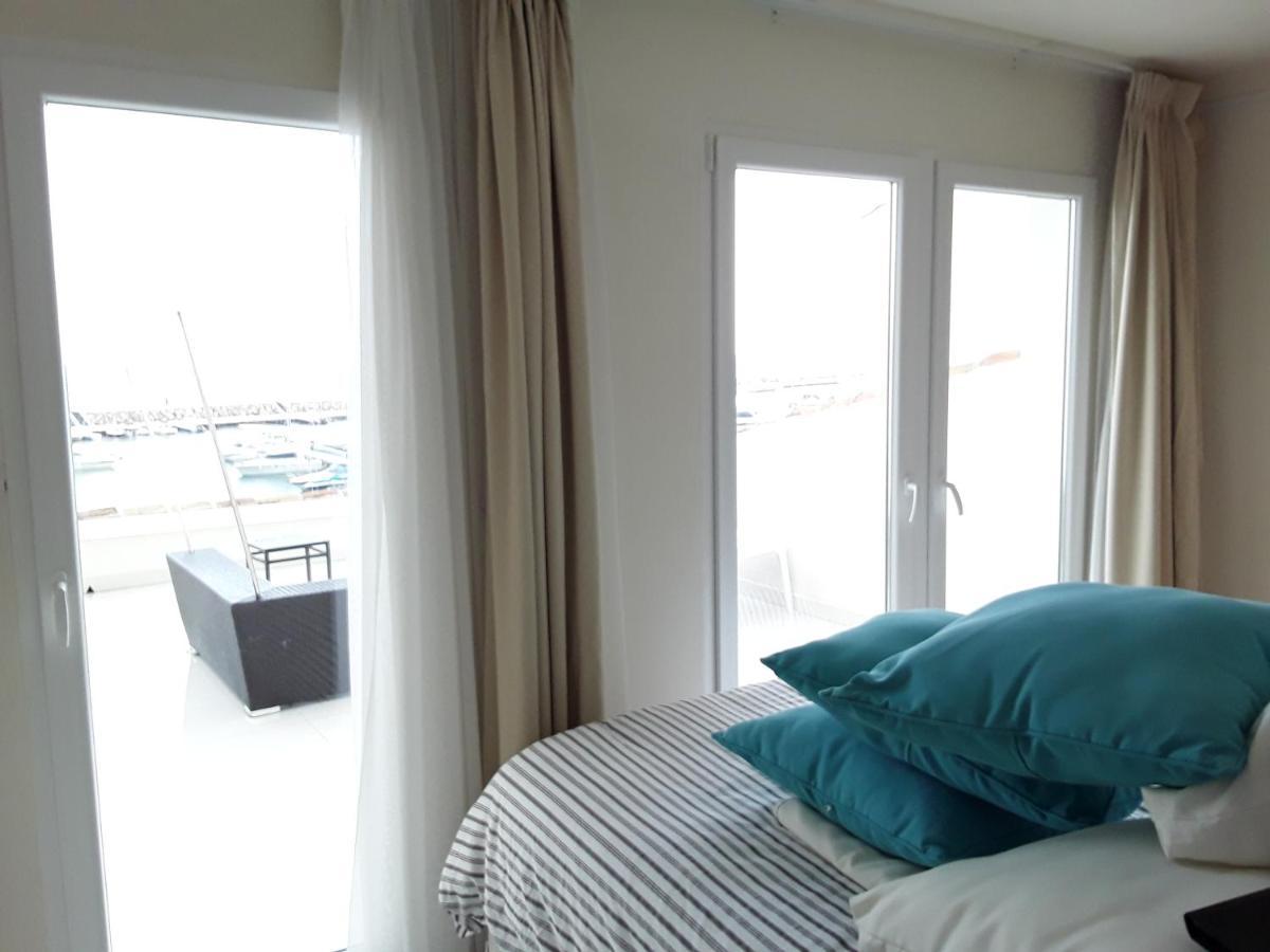 First Line Duplex Puerto Banus Sleeps 8 People Apartamento Marbella Exterior foto